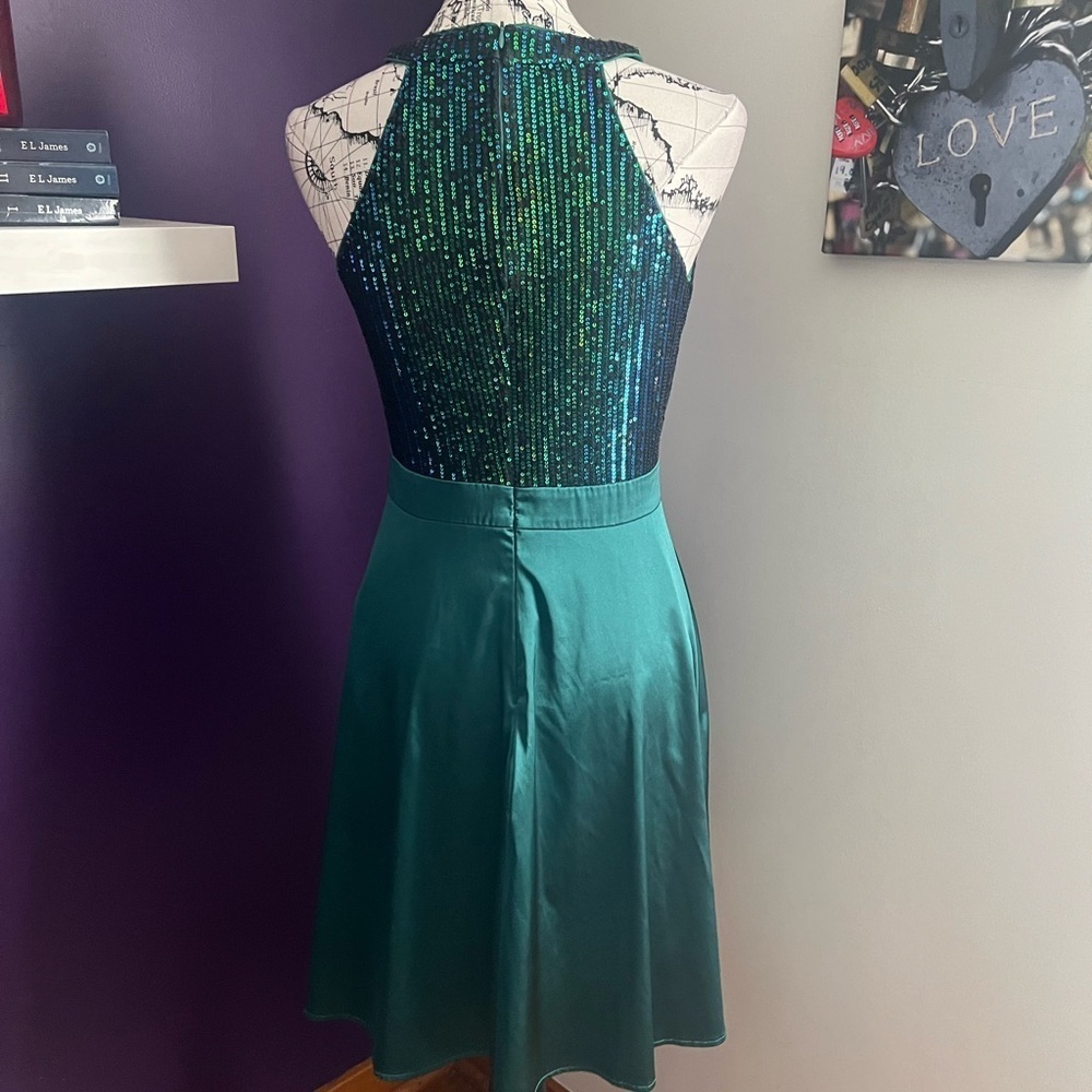 Kate Kasin Sequined Top Emerald Green Sleeveless Dress - Picture 5 of 8
